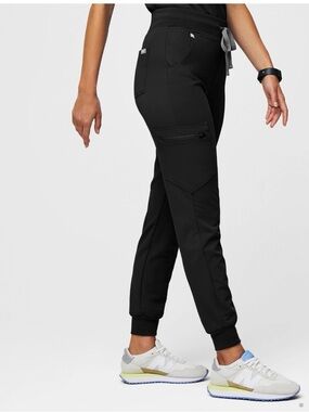 FIGS Black womens Zamora Jogger scrub pants